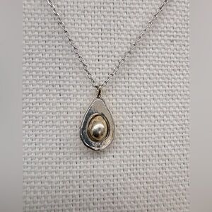 🥑 Estella Bartlett Avocado Silver tone Pendant Necklace – 17” + 2” Extender 🌿✨